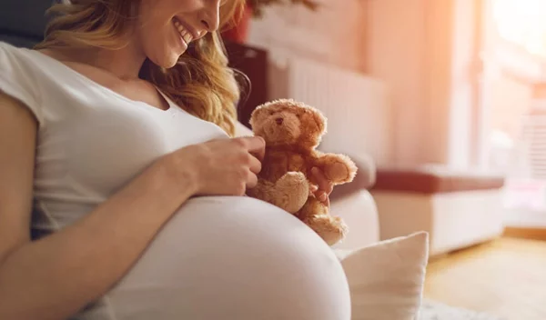 Ρώτα τον ειδικό: LIVE CHAT για την εξωσωματική και τη γονιμότητα με τον Δρ Ηλία Γάτο στο Shape.gr!