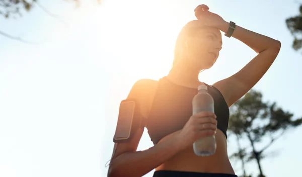 Τι συμβαίνει στο σώμα σου όταν δεν πίνεις αρκετό νερό;