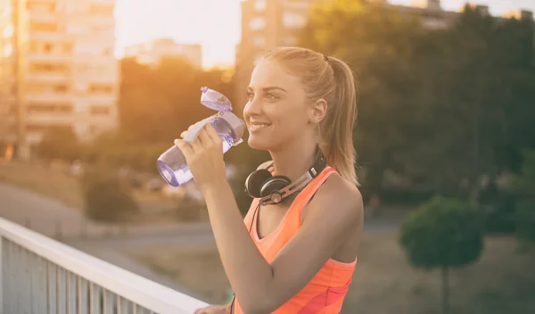 Το κρύο νερό αδυνατίζει; (έτσι λέει η έρευνα!)