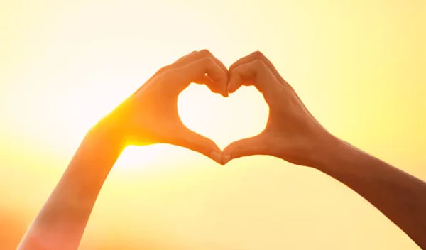 Ρευματοειδής αρθρίτιδα: Τα πρώτα συμπτώματα και 8 πράγματα που πρέπει να γνωρίζεις