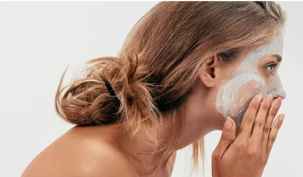 Καθαρισμός προσώπου στο σπίτι βήμα βήμα (με ατμό, αιθέρια έλαια, μάσκες)