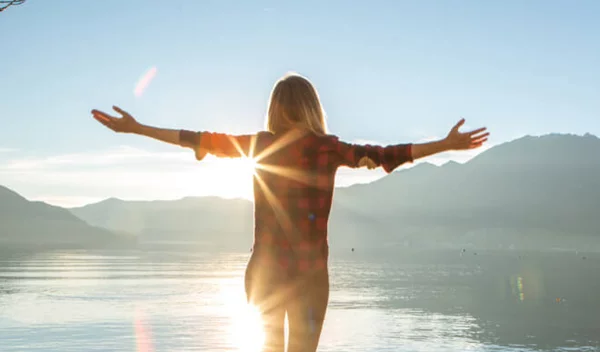 Τα συμπτώματα της ηπατίτιδας C, πώς κολλάει και ποιοι πρέπει να εξεταστούν άμεσα