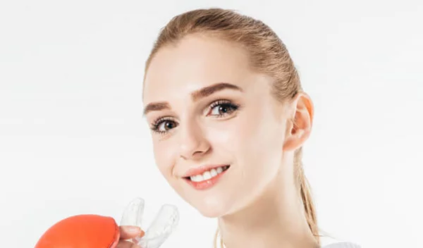 Προστατευτικοί νάρθηκες δοντιών: Γιατί και πότε χρειάζεται να τους χρησιμοποιείς