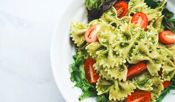 3 καλοκαιρινά γεύματα που μπορείς να ετοιμάσεις μόλις σε 10 λεπτά