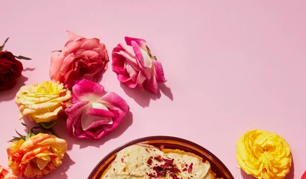 Φτιάξαμε χούμους από φάβα με μπαχαρικά και είναι το τέλειο ντιπ για κάθε γεύμα