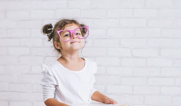 Να μάθεις το παιδί σου να «ψαρεύει» και όχι να του προσφέρεις εσύ τα ψάρια