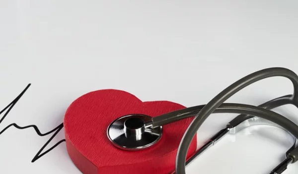 Δύο δάχτυλα, δύο μετρήσεις, δύο εβδομάδες: Έτσι θα προλάβεις το εγκεφαλικό επεισόδιο