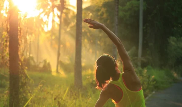 Γνωρίζεις ότι η αγκυλοποιητική σπονδυλαρθρίτιδα «χτυπάει» εφήβους και νέους ανθρώπους;