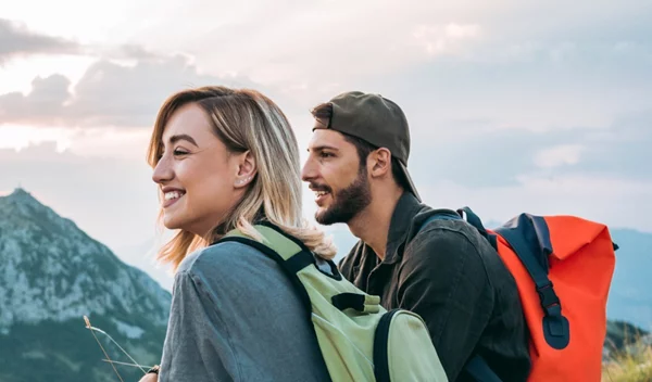 Είμαι γοητευτική, γιατί δεν μπορώ να κάνω σχέση; (Γιατί το ψάχνεις πολύ, λέει η θεωρία των παιγνίων)