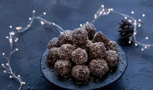 Μελομακάρονα χωρίς ψήσιμο, χωρίς αλεύρι, χωρίς ζάχαρη