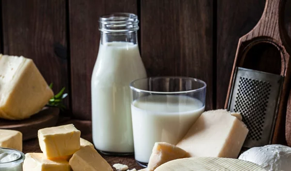 Τυριά και θερμίδες: Ο απόλυτος οδηγός με ΟΛΑ ΤΑ ΤΥΡΙΑ και θρεπτικά στοιχεία (Διάλεξε σωστά και στη δίαιτα!)