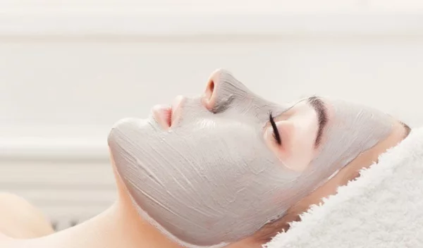 Άργιλος: Ήξερες πως υπάρχουν πολλά είδη; Δες ποια ταιριάζει στη δική σου επιδερμίδα