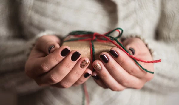 Μύκητες στα νύχια: Υπάρχουν σπιτικά "γιατρικά" που τους θεραπεύουν;