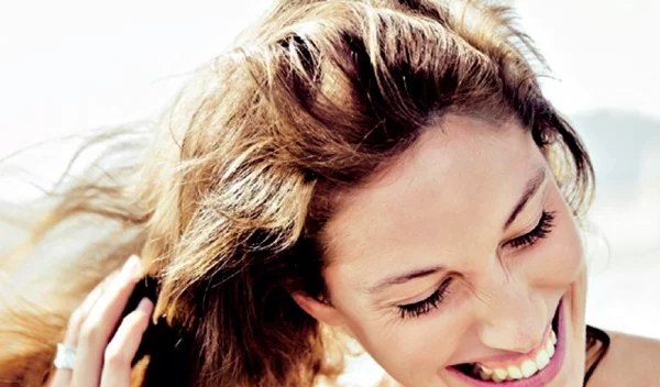 Τι να φας αν καείς στον ήλιο; Οι τροφές που θα σε ανακουφίσουν