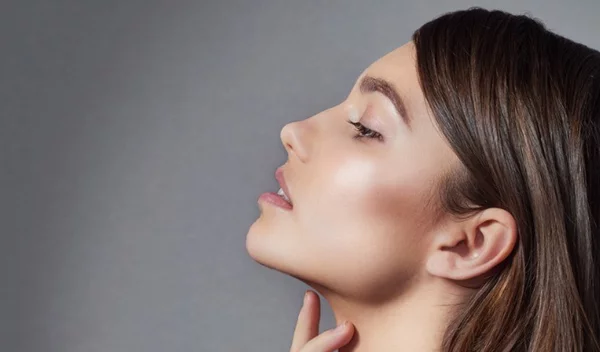 Είναι αποτελεσματικά τα νήματα για ανόρθωση προσώπου και σώματος;