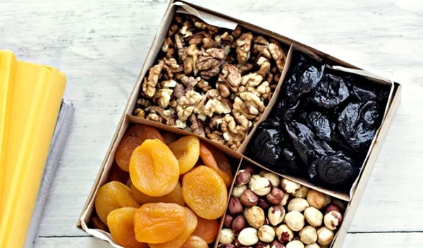 8 σνακ με λίγες θερμίδες για την καταπολέμηση κάθε λιγούρας από άγχος