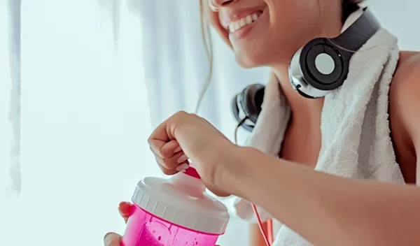 Πώς να φτιάξω σκόνη πρωτεΐνης μόνη μου; Δες την εύκολη συνταγή