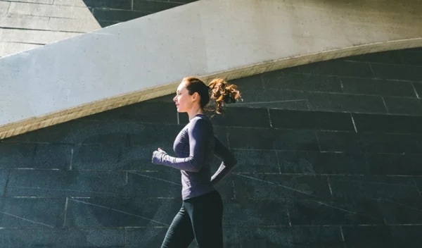 Στο δρόμο ή στο διάδρομο; Τελικά, που είναι καλύτερο το τρέξιμο;