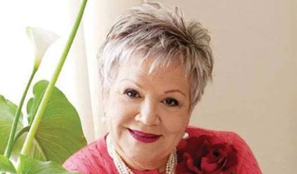 H Τένια Μακρή στην Ελληνική Αγωγή