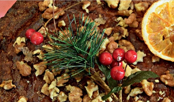 Συνταγή για βασιλόπιτα κέικ με γεύση μελομακάρονο (!)