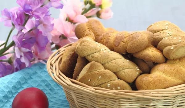 Με τι να αντικαταστήσω την αμμωνία στα πασχαλινά κουλουράκια; Το υλικό που μπορείς να βάλεις στη συνταγή σου