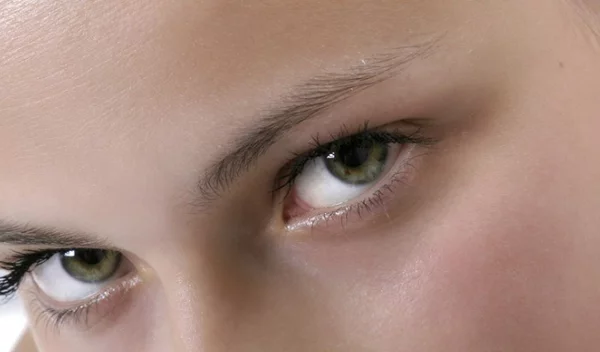 Ιδού τι χρειάζεται τώρα η επιδερμίδα σου για νεανική και ξεκούραστη όψη