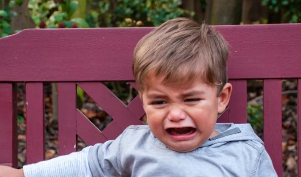 Οδηγός επιβίωσης: Τι να κάνεις σε ένα ξέσπασμα θυμού σε δημόσιο χώρο