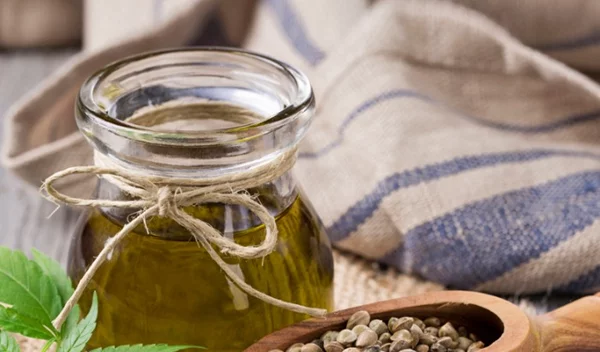 Πώς να εντάξω στη διατροφή μου την κάνναβη; Ξέρεις τα πολλαπλά οφέλη αυτού του superfood;