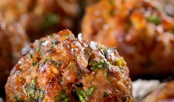 Κεφτεδάκια με τζίντζερ και σπανάκι (τέλεια συνταγή αν είσαι keto fan)