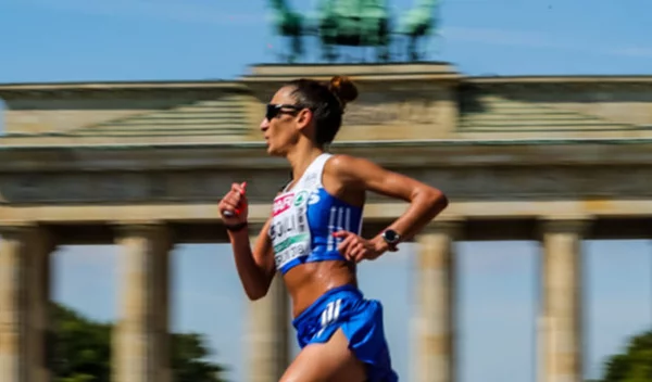 Σκέφτεσαι να τρέξεις μαραθώνιο; Πόσα ξέρεις για τη διαδρομή των 42,195 χιλιομέτρων;