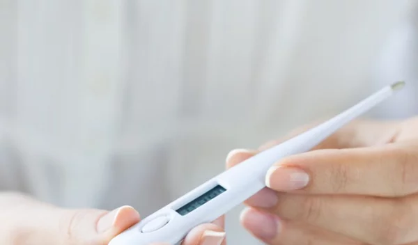 Updated: Ποιο αντιπυρετικό για τον κορονοϊό να πάρω αν πιστεύω ότι έχω κολλήσει; Η δήλωση του Ευρωπαϊκού Οργανισμού Φαρμάκων