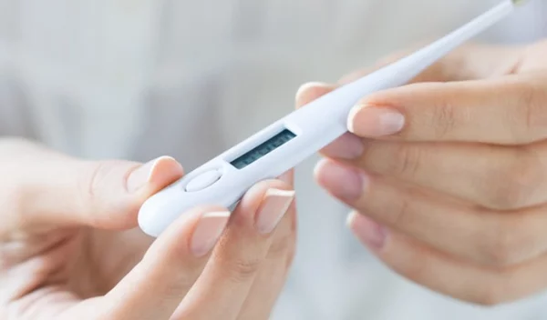 Θα κάνεις το εμβόλιο για τον κορονοϊό; Τι να προσέχεις τις ημέρες μετά