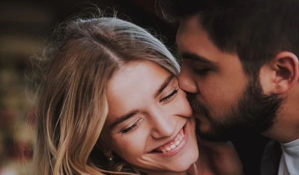 Πώς βρίσκεις την αγάπη; Ναι, γίνεται να την προσελκύσεις