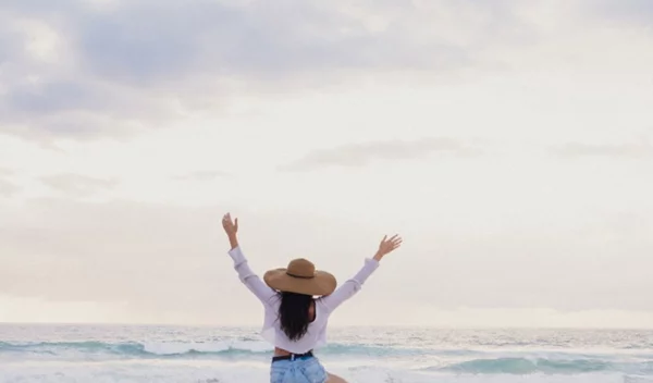 Πώς θα αλλάξω τρόπο σκέψης; Οι συμβουλές της transformative coach για να αλλάξεις οπτική