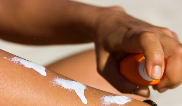 Αντηλιακή προστασία: Οι συμβουλές που δεν έχουν σχέση μόνο με το αντηλιακό σου