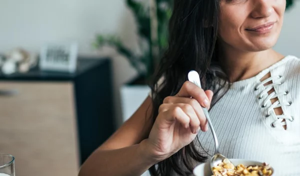 Αντικαρκινική διατροφή: Τι αλλάζει στη διατροφή μετά τη διάγνωση για καρκίνο του μαστού;