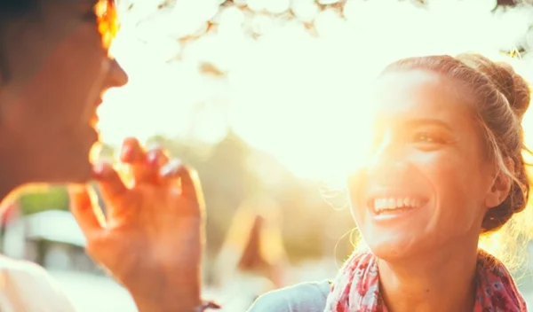 Διάβασε σε 1': Το «συστατικό» για να είσαι πιο ευτυχισμένη και πιο υγιής