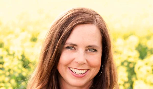 Συμπτώματα της εμμηνόπαυσης: 9 tips για να τα αντιμετωπίσεις φυσικά