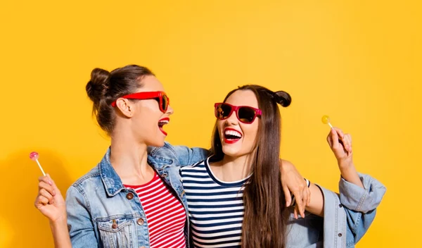 Frenemies: Τι κάνεις όταν οι τοξικές φιλίες έχουν κακή επιρροή στο παιδί σου;