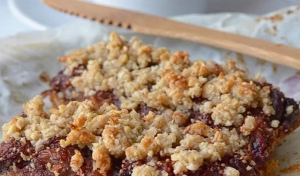 Μπάρες αμυγδάλου με σύκο από τον διατροφολόγο Μάνο Δημητρούλη