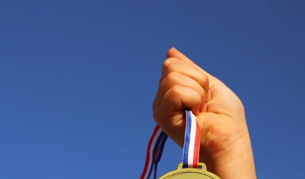 Spetses Mini Marathon: Μια ευκαιρία να μάθουν τα παιδιά τα οφέλη του αθλητισμού