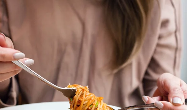 7 συνήθειες των γυναικών που δεν παχαίνουν ποτέ