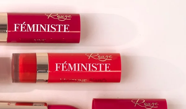 Vivienne Sabó: Tο πιο romantic French make up brand ήρθε και στην Ελλάδα