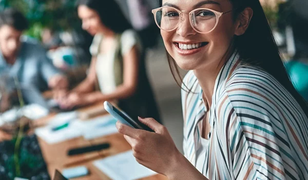 Κακή διάθεση στη δουλειά; 9 συμβουλές για καλύτερη καθημερινότητα