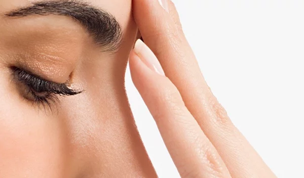 Μη επεμβατική και επεμβατική ρινοπλαστική: Όλα όσα πρέπει να ξέρεις