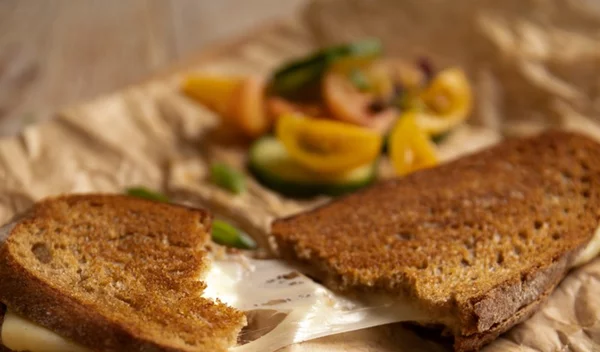 Πού αλλού θα βρεις την πολύτιμη βιταμίνη Β12 εκτός από το κρέας και τα γαλακτοκομικά;