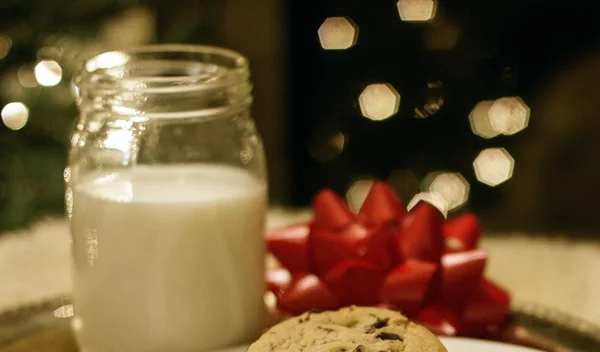 Διατροφή στις γιορτές: Οδηγός Επιβίωσης για την περίοδο των Χριστουγέννων από τη διατροφολόγο