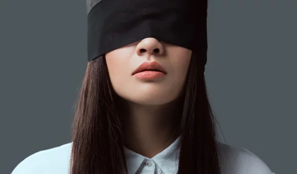 Ηλικιακή εκφύλιση ωχράς κηλίδας: Τα συμπτώματα, η διάγνωση και η πρόληψη