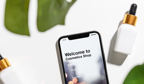 6 κόλπα για να κάνεις σωστές αγορές καλλυντικών και να ξοδεύεις λιγότερα