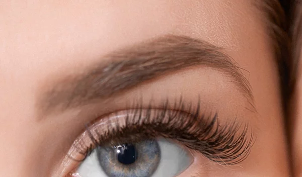 7 μυστικά για να χρησιμοποιούμε σωστά το ψαλίδι για τις βλεφαρίδες